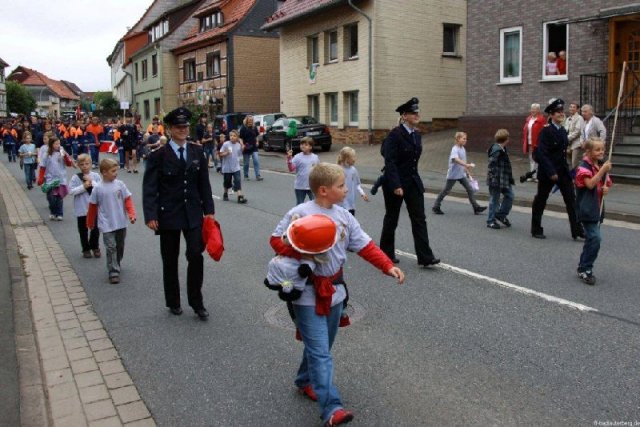 2010-08-15 Festumzug 750 Jahre Barbis (404)